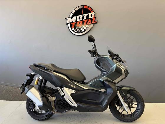 HONDA ADV 